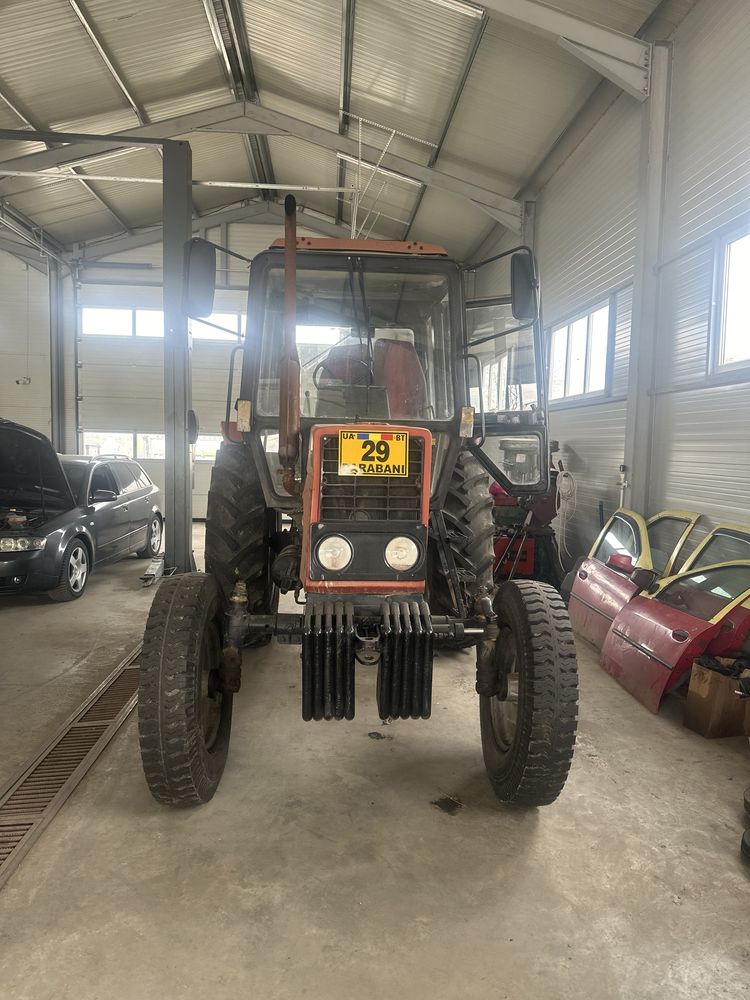 Vând Tractor Belarus 570
