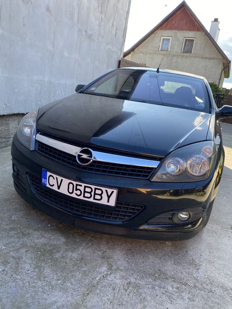 Opel Astra H Twintop