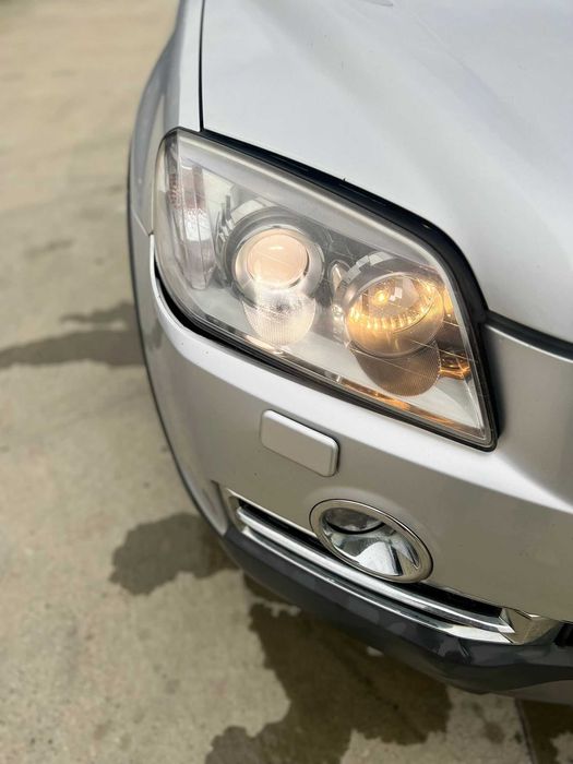 Far stanga dreapta xenon Chevrolet Captiva