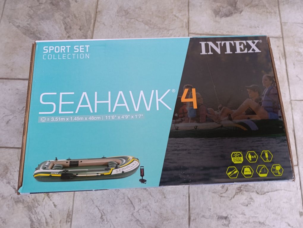 Нова  надуваема лодка Intex 3.50м.