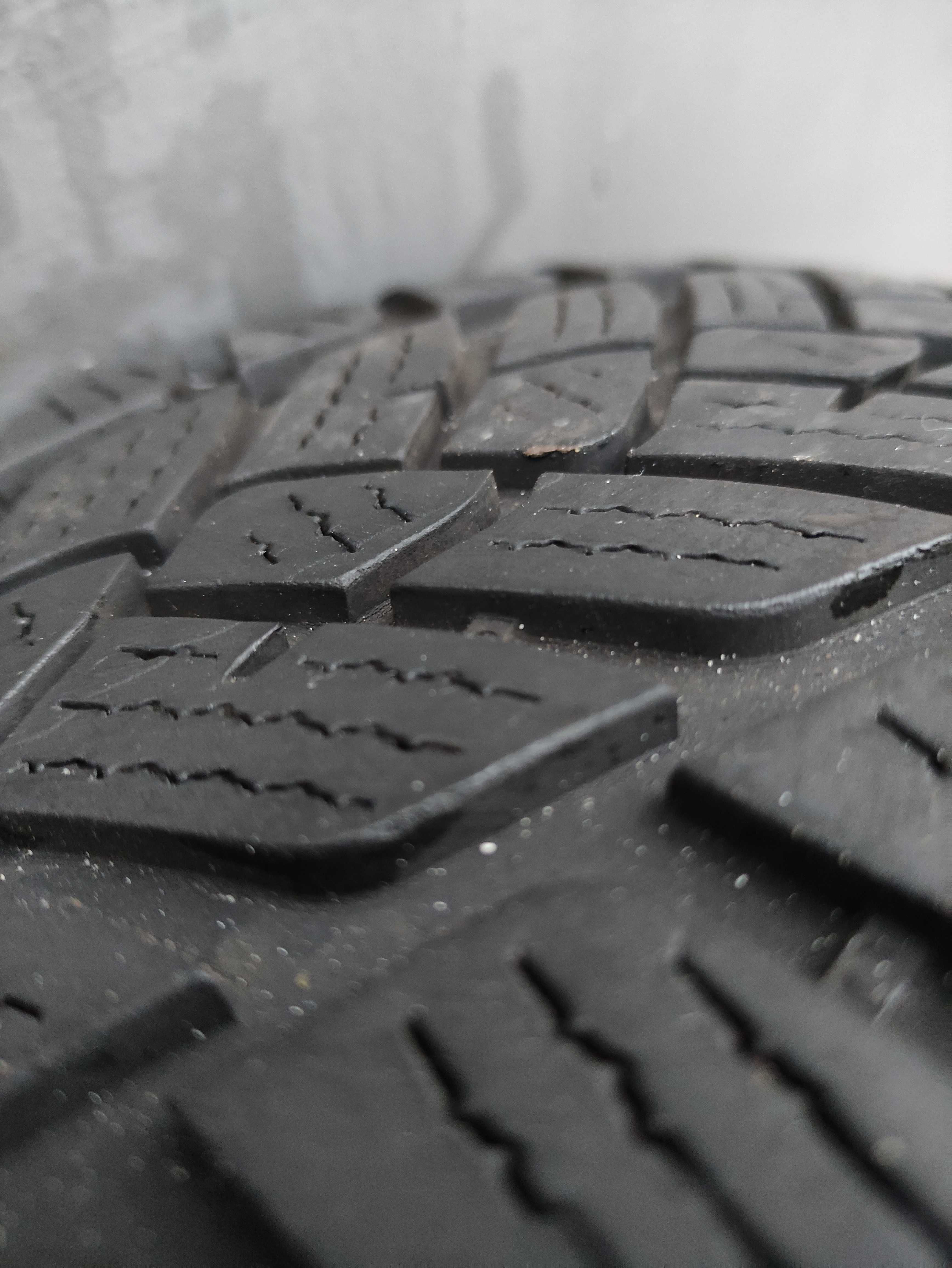 Зимни гуми 205/55 R16