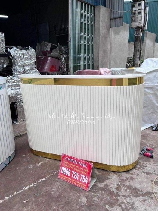 Мебел на магазин