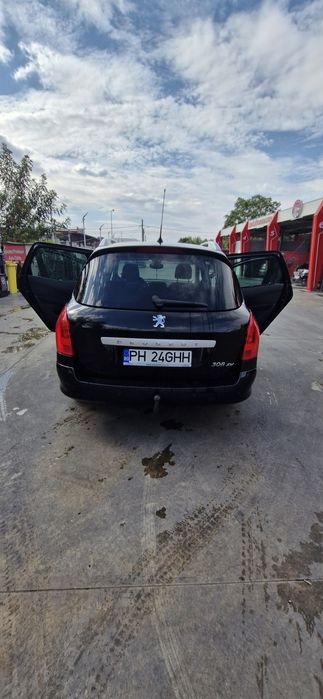 Peugeot 308 cu 7 locuri