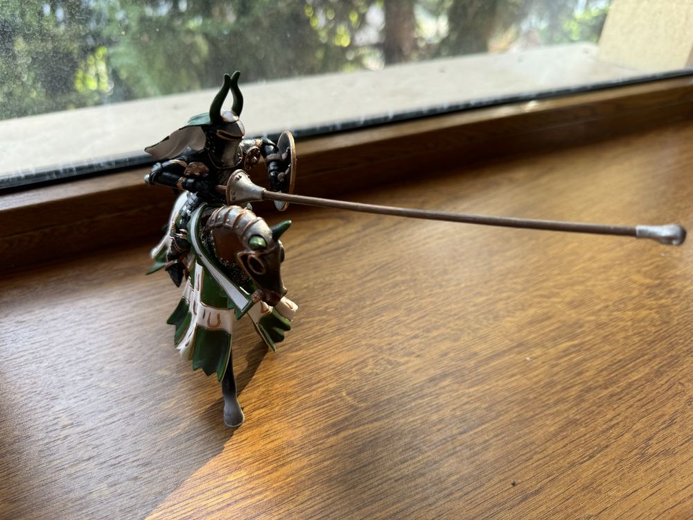 Set figurine cavaleri de turnir