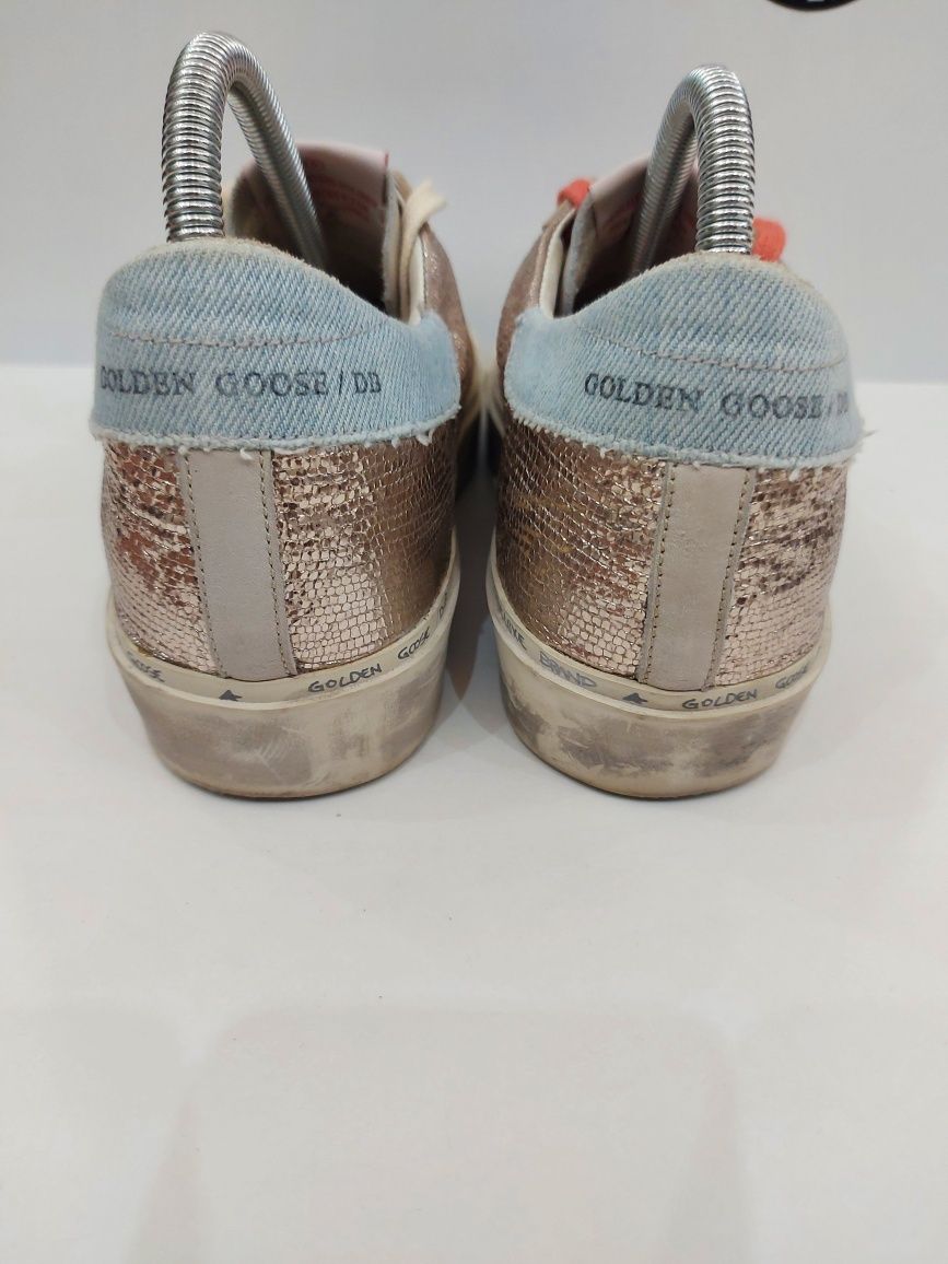 Дамски сникърси GOLDEN GOOSE. Номер 39