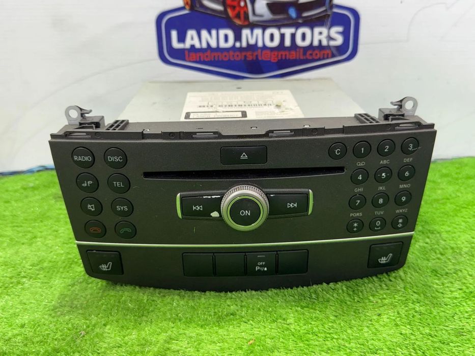 CONSOLA CENTRALA AUDIO / RADIO CD PLAYER / BUTOANE CONTROL MERCEDES BENZ C250 W204 C-Class 2011 2.1 DIESEL COD OEM A2045405609 A2049007302 A2049015501 A2049022301 2007-2015