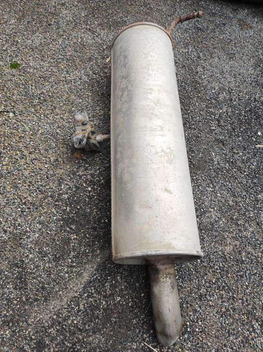 Задно гърне за Пежо-307