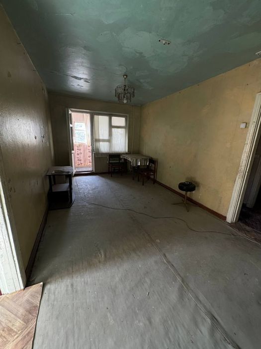 Срочно продается 2 х ком 2 этаж панельный дом