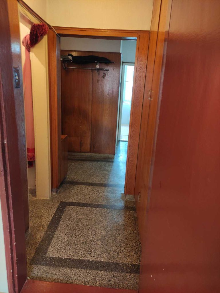 Продава се Четиристаен апартамент в Търговище, Запад 1 - 92 кв.м за 1220 €/кв.м - Снимка #2