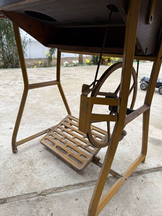 Masina de cusut Ileana