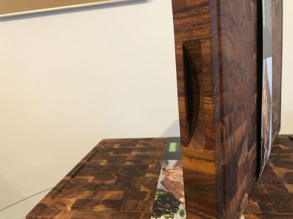 Професионална дъска за рязане акация 50 x36x3.5 cм-- НОВИ 4 бр.