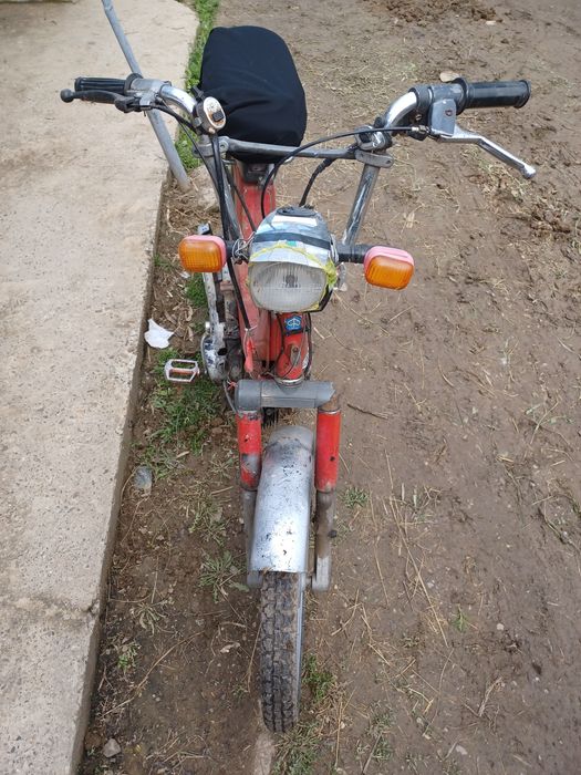 Vând 2 scutere piaggio