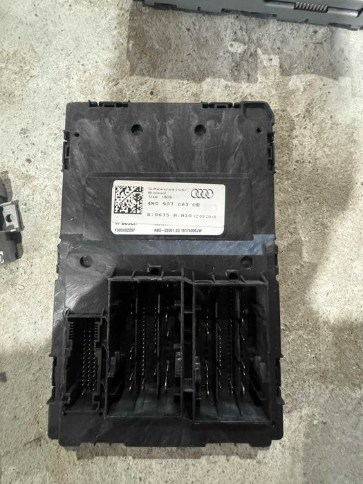 модул за управление на бордовата мрежа за AUDI A8 2019г.