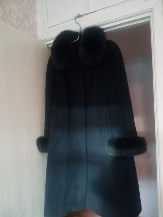 Продам зимнее пальто