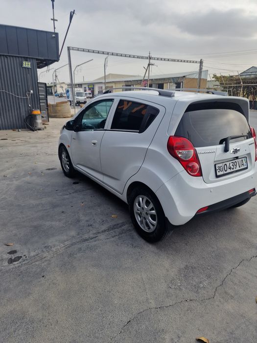 Chevrolet spark сотилади