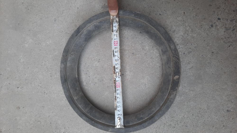 Резина для колес тележка продам