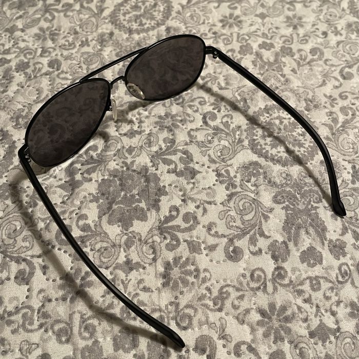 Слънчеви очила с кутия