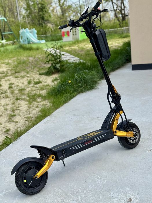 Продавам тротинетка Kaabo MANTIS KING GT