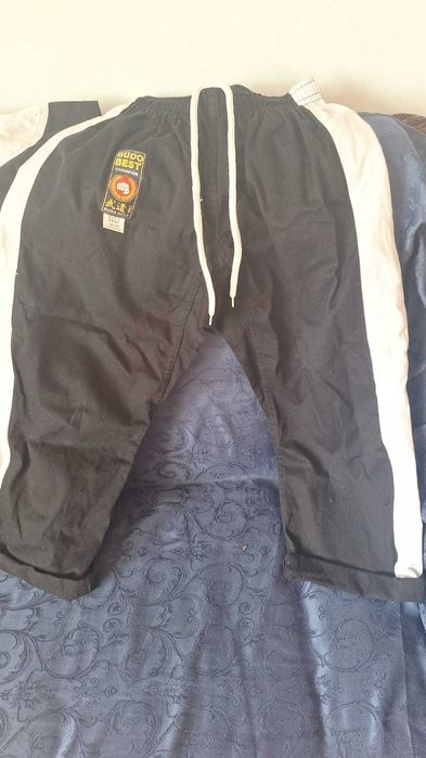 Kimono karate negru Romania
