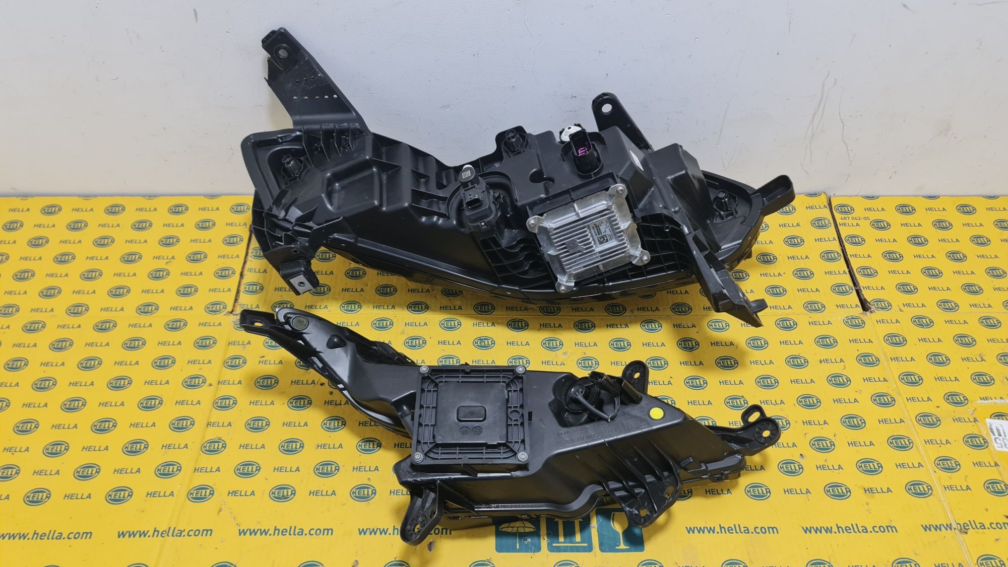 Far lampa proiector led drl trager grila Renault Megane V 5 e tech