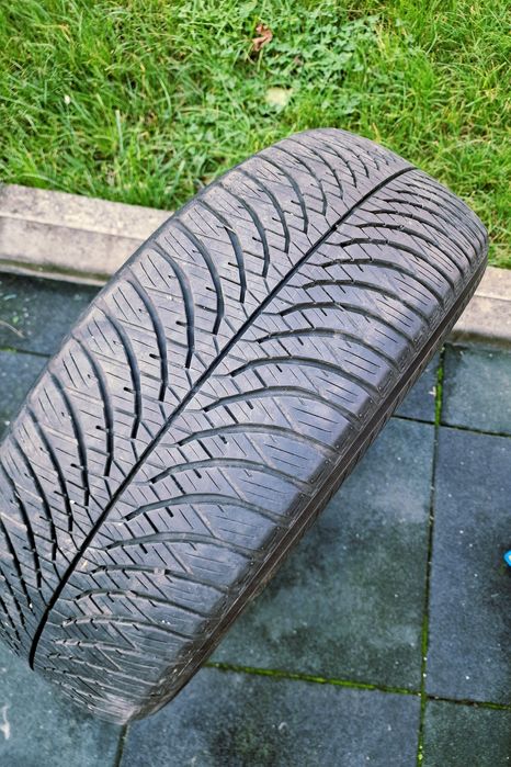 Всесезонни гуми Yokohama 225 60 18