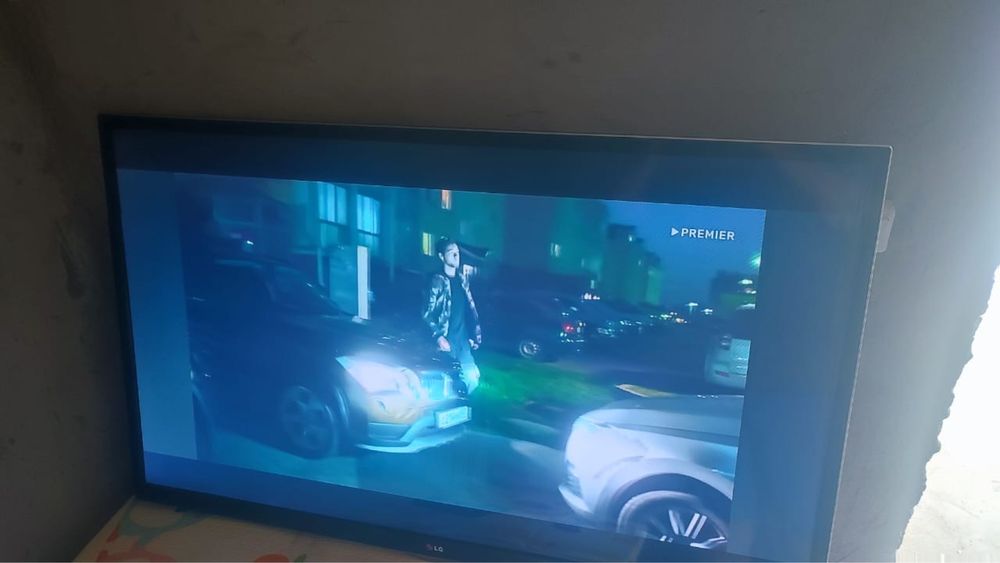 Продам телевизор Lg smart 120 диагональ
