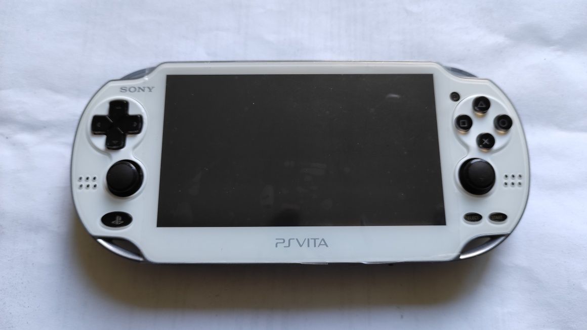 PS Vita 1004 OLED със 64 GB карта с качени 1823 игри