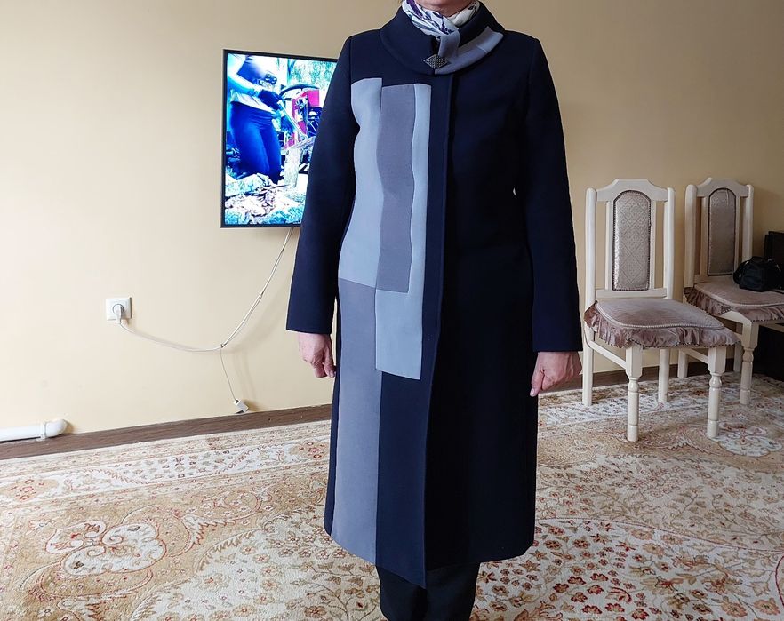 Пальто женское..