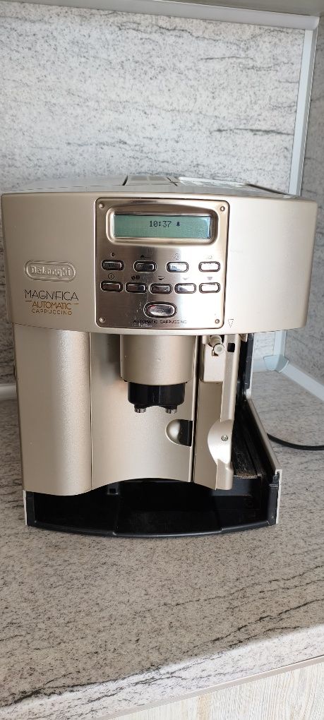 Delonghi Magnifica Automatic Cappuccino