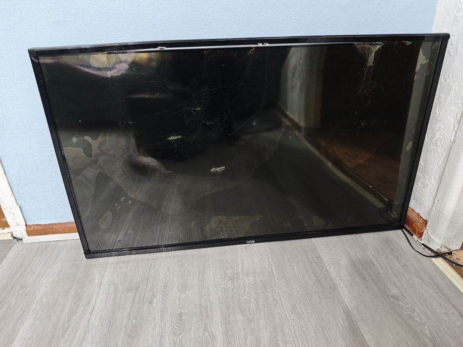 Продается 2 телевизора Artel и Shivaki