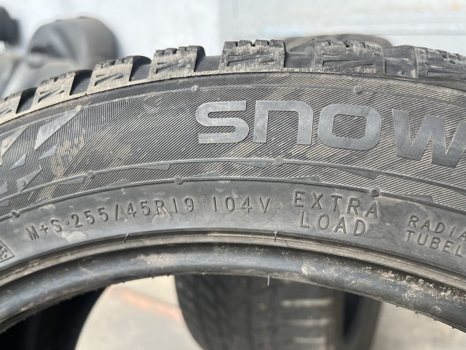 2 бр. зимни гуми 255/45/19 Nokian SUV DOT 5023 7 mm