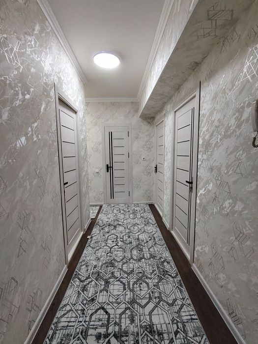 Продается Янги-Хают 8-худуд 3/7/7. Кв.м 67. Можно В Кридит