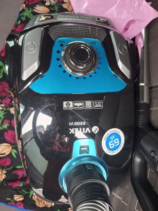 Пылесос,,Vitek..2200W