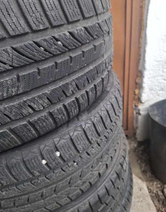 4 Anvelope Iarnă R18 / Foarte bune