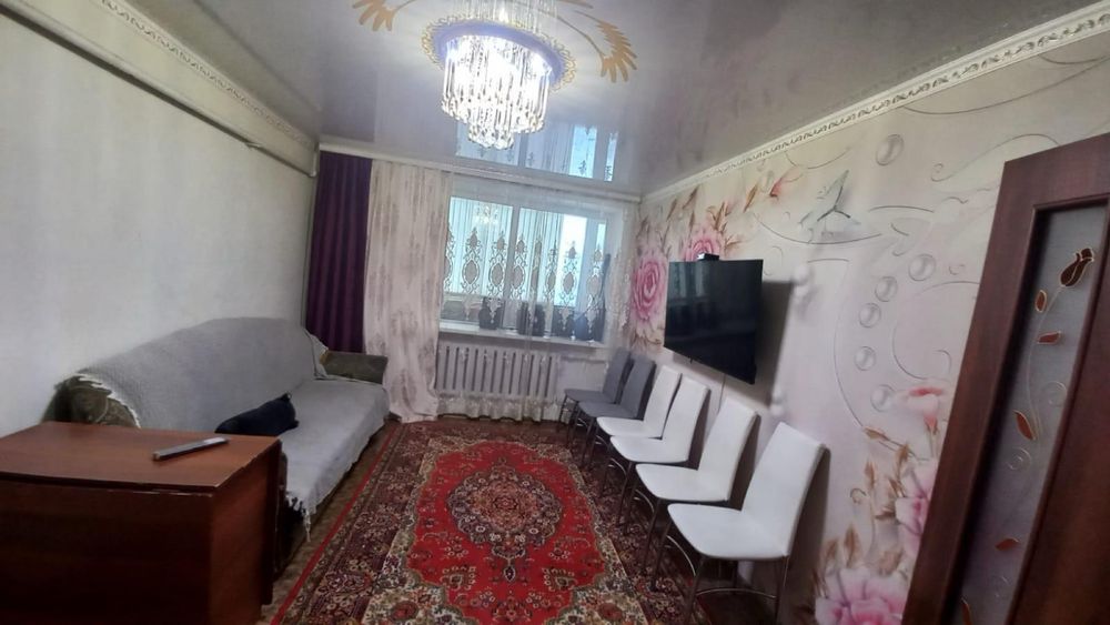 Продам 3-комн квартиру с центральным отоплением микр Горняк