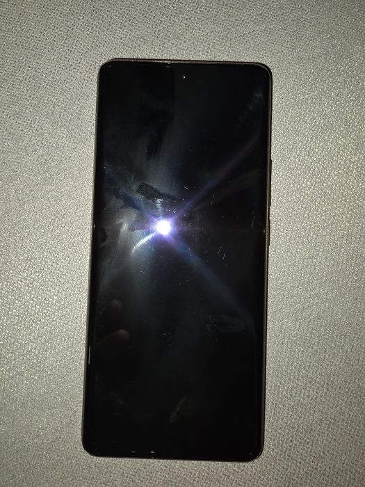 Телефон Realme 11 pro+