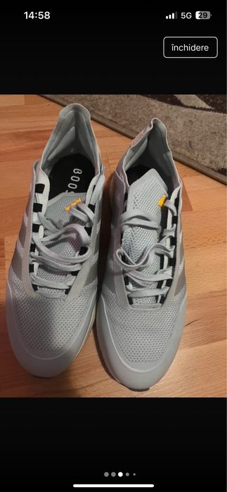 Adidasi adidas marimea 44 purtati foarte putin