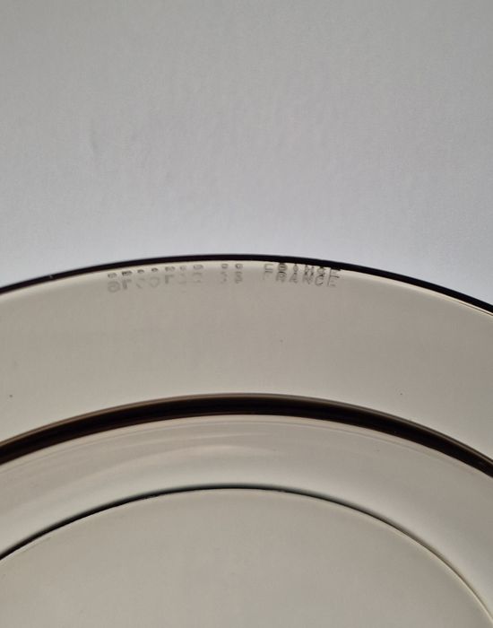 Set 18 piese vesela Arcoroc fumuriu