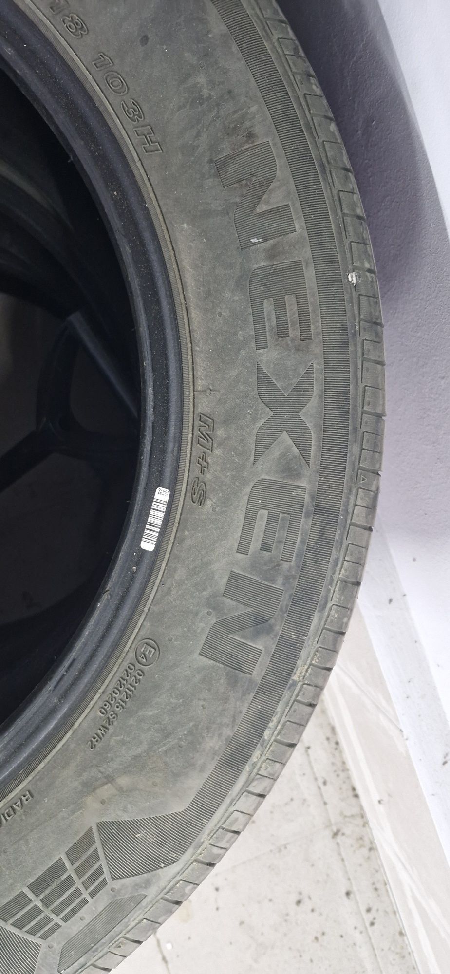Продам шины б/у 235/60/18