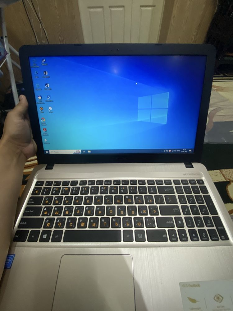 Notebook noutbuk 1tb