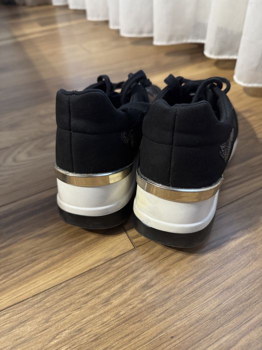 Кецове Джиани/GIANNI