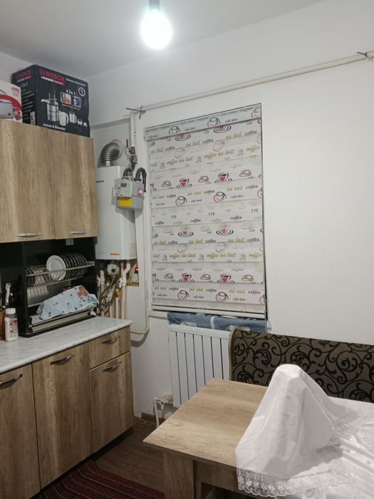 7qavatli turarjoy xonadonidan 5-qavati zudlik bilan sotiladi.