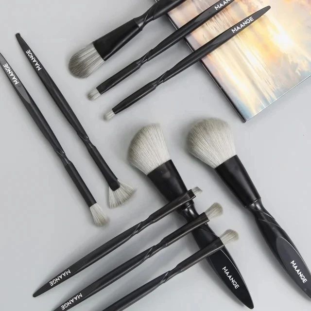 Set de 15 pensule profesionale pentru make-up