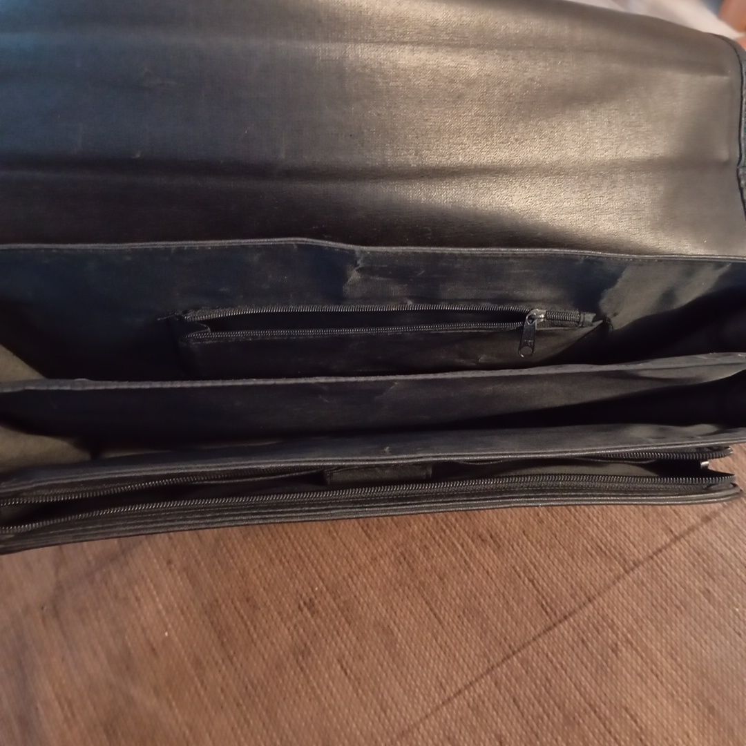 Geanta laptop din piele