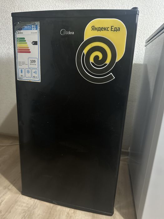 Мини холодильник Midea