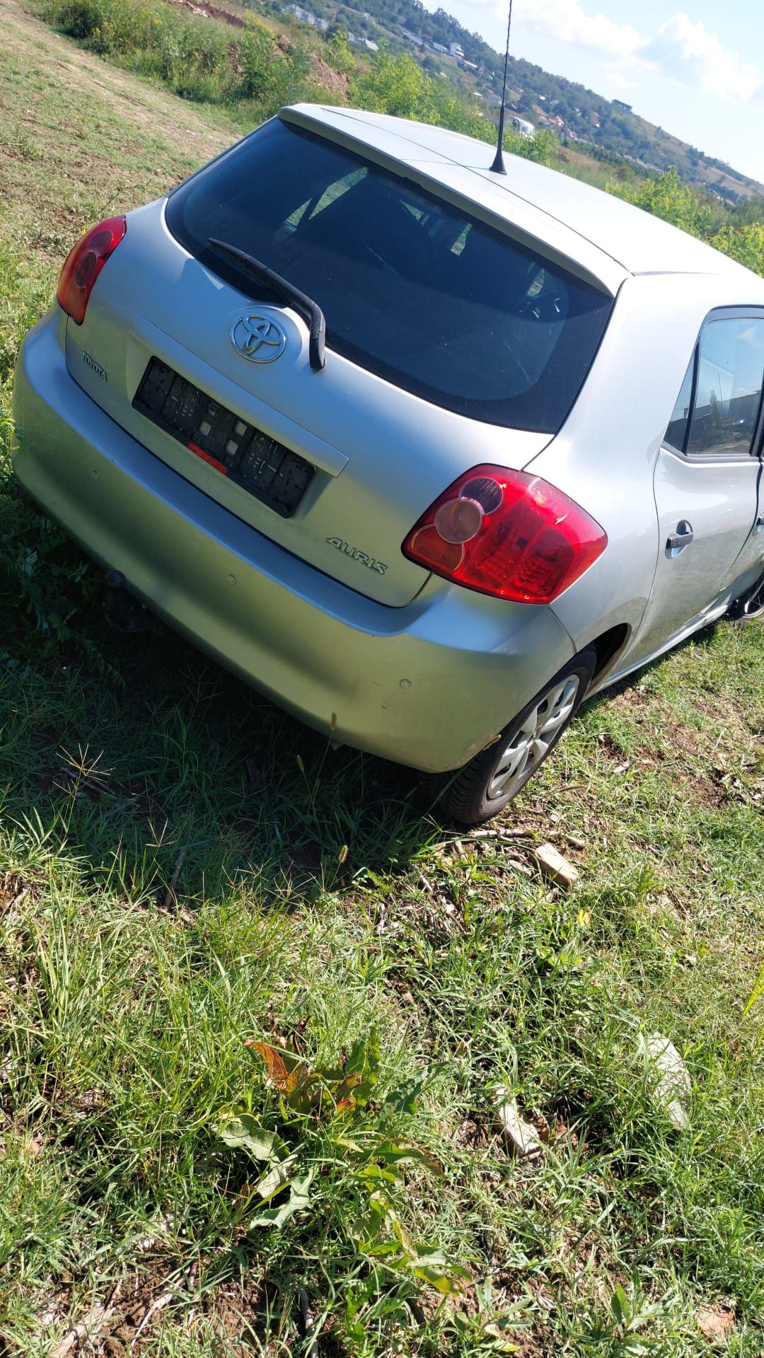 Dezmembrez Toyota Auris 1.4i cod motor 4zz-fe