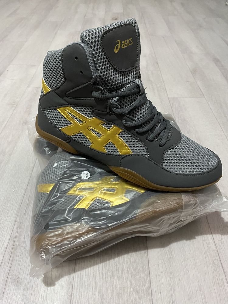 Борцовки ASICS Новые