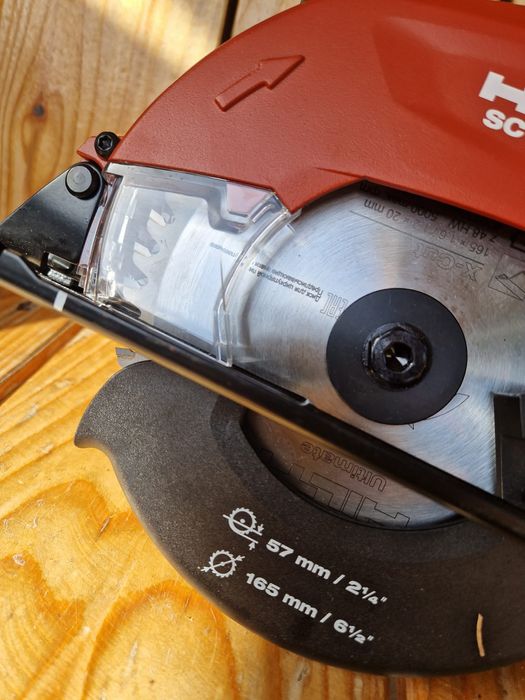 Hilti circular pentru metal pe acumulator Nuron