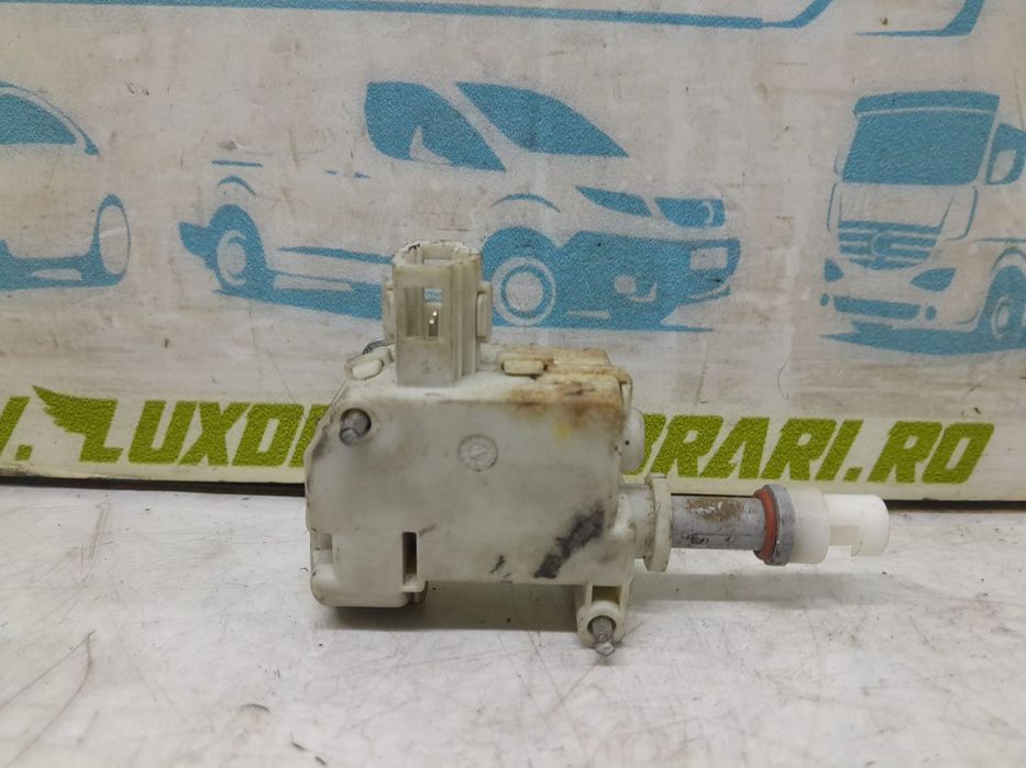 Actuator usa rezervor 4E0862150 Audi A8 D3/4E [2002 - 2005]