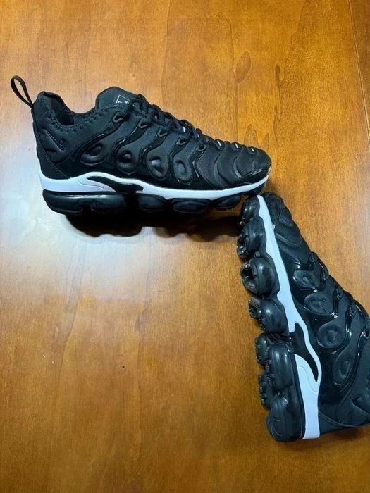 Nike Air Vapormax 43 noi/new